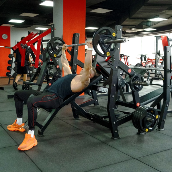 Скамья для жима наклонная Protrain PP142 (полностью черный)