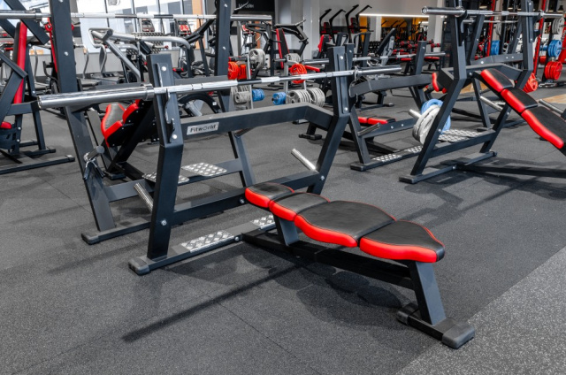 Скамья для жима со стойками FitWorld FW-0600 Скамья для жима со стойками FitWorld FW-0600