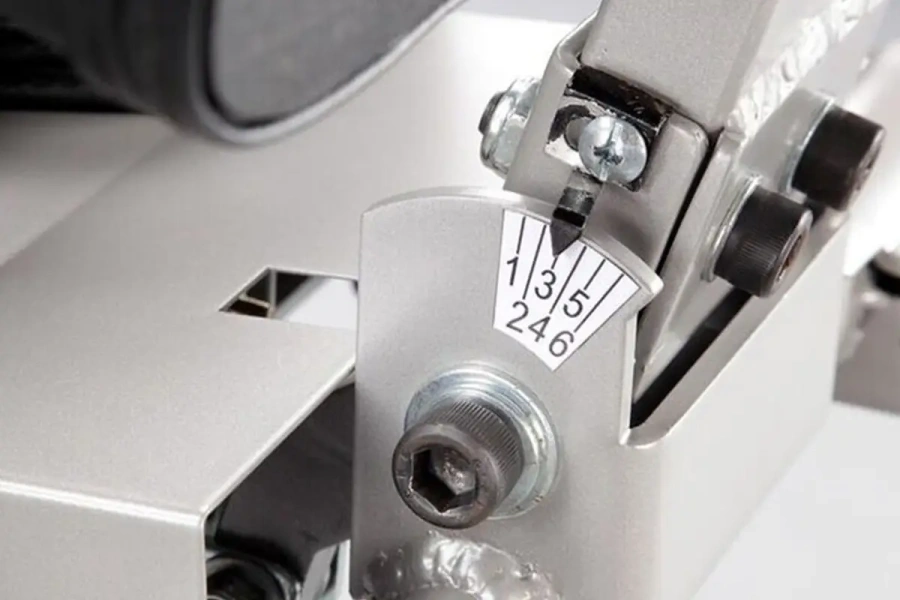 Велотренажер SPIRIT MR100