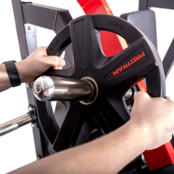 Наклонный грудной жим на свободных весах Protrain PP101 (черно-красный)