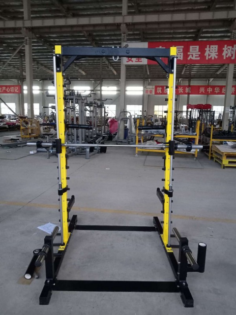 Силовая полурама с машиной Смита Insight Fitness TS113 Силовая полурама с машиной Смита Insight Fitness TS113